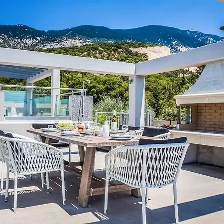 Villa Aris Mousata