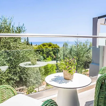 Aris Villa Mousata